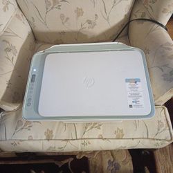 HP Deskjet 2724