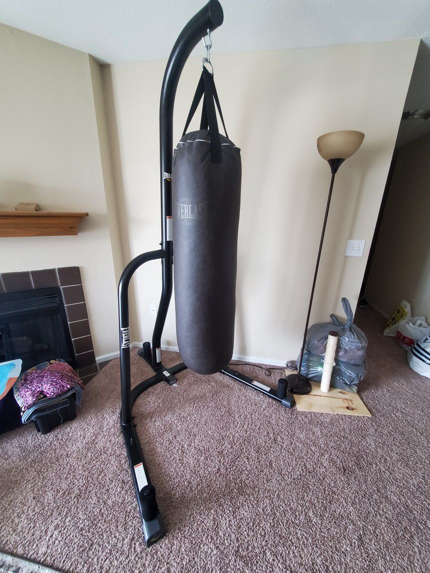 punching bag with stand 