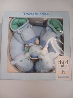 Carter’s Child of Mine 3 Piece Travel Buddies Gift Set