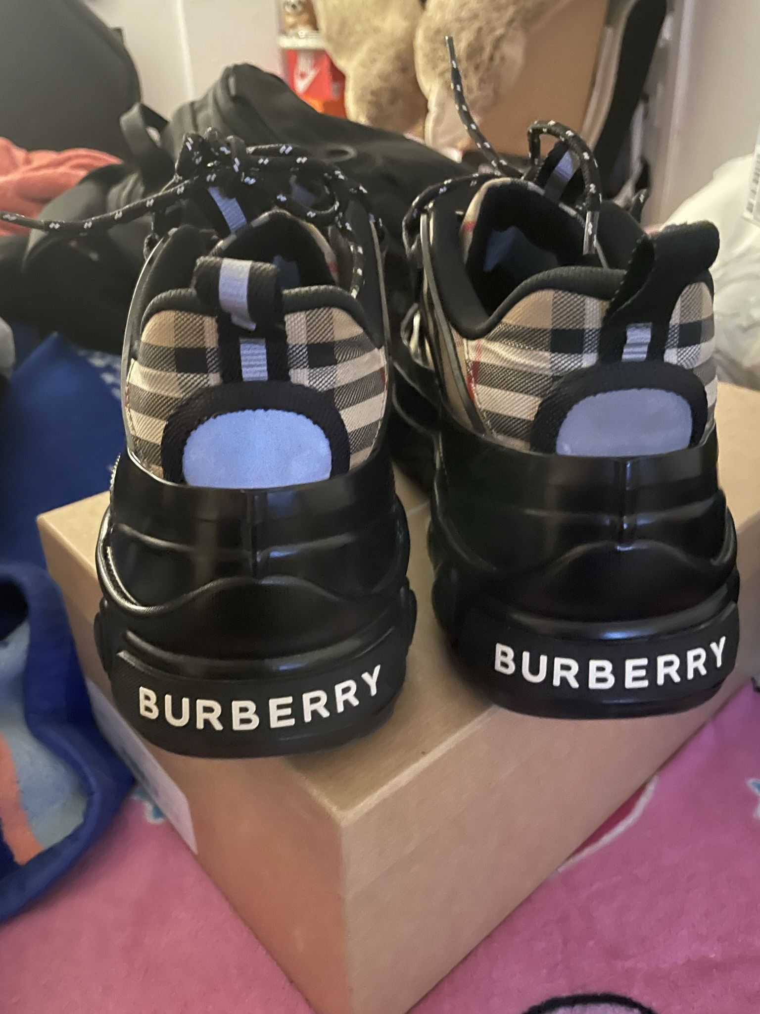 Burberry 