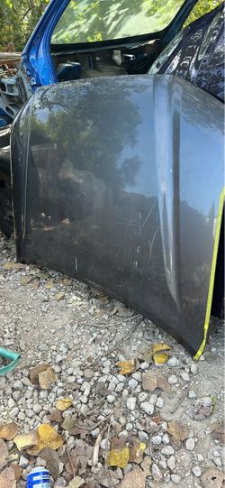 2012-2015 Toyota Tacoma hood