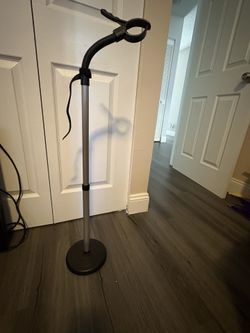 Blow dryer/styling tool holder