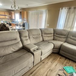 🔥 Large Reclining Sectional Sofa – Originally $3,000 🔥