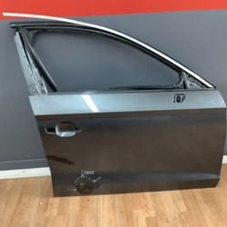 2014 2015 2016 2017 2018 AUDI A3 RIGHT FRONT DOOR
