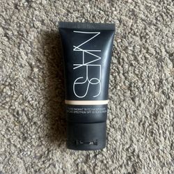 High End Make Up - Foundation And Powders 