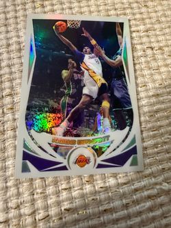 2004 TOPPS CHROME REFRACTOR #8 KOBE BRYANT, rare, not jordan RC, wemby, Luka, LeBron