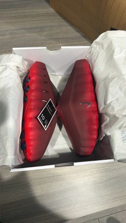Nike Mind 001