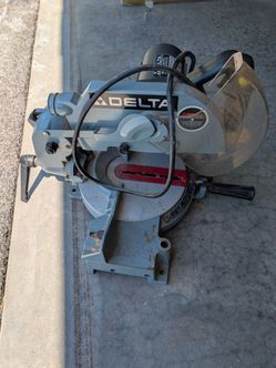 Delta miter saw