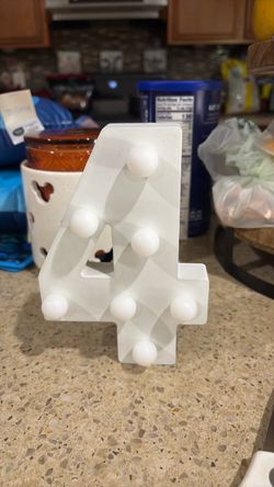 Number 4 light up