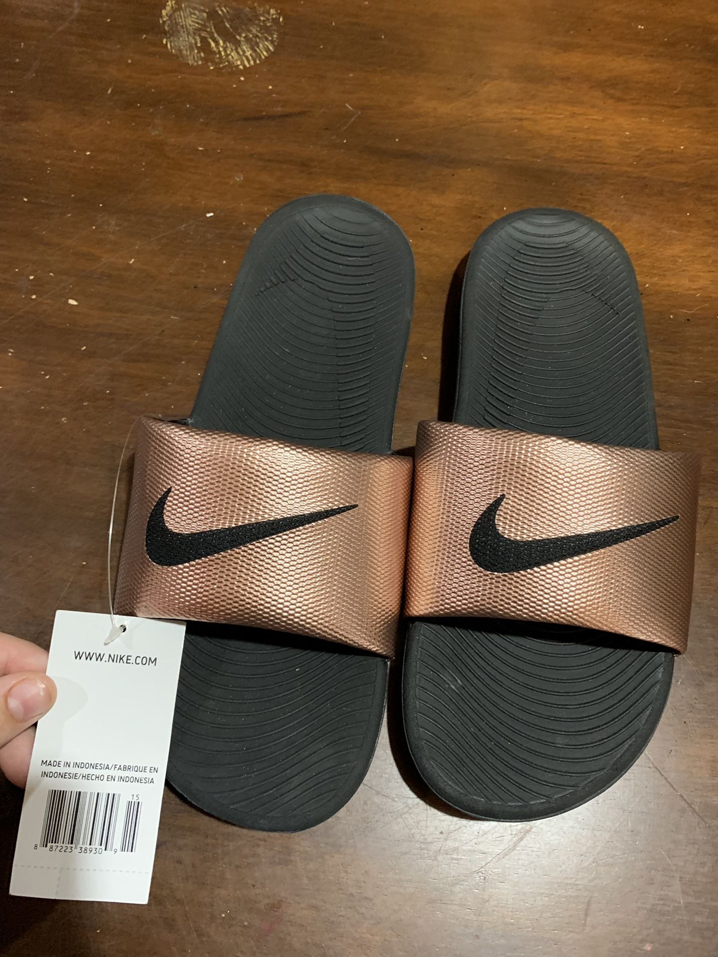 Nike slides