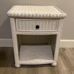 Wicker End Table / Nightstand