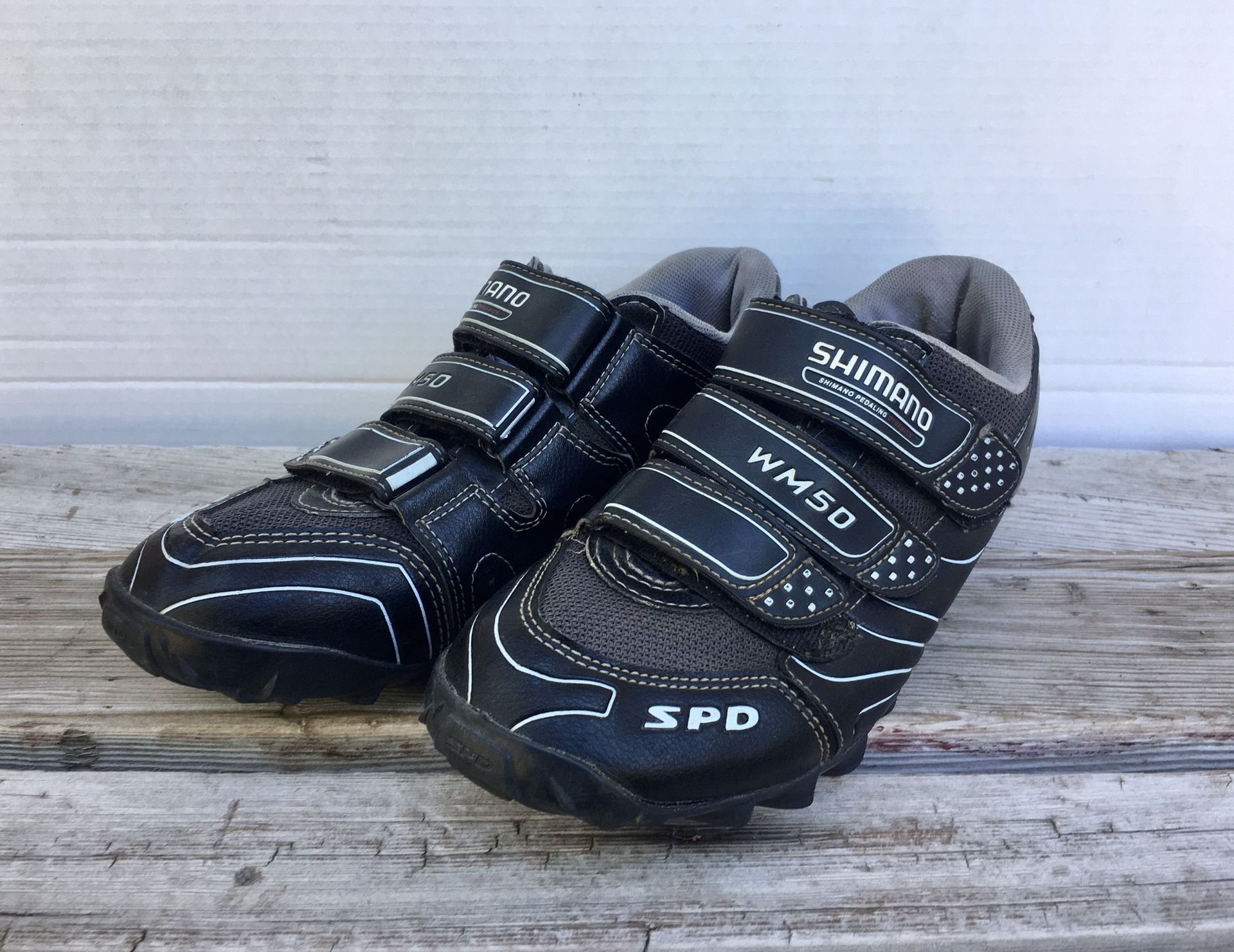 Shimano Womens Mountain Bike Shoes, Size 8.5