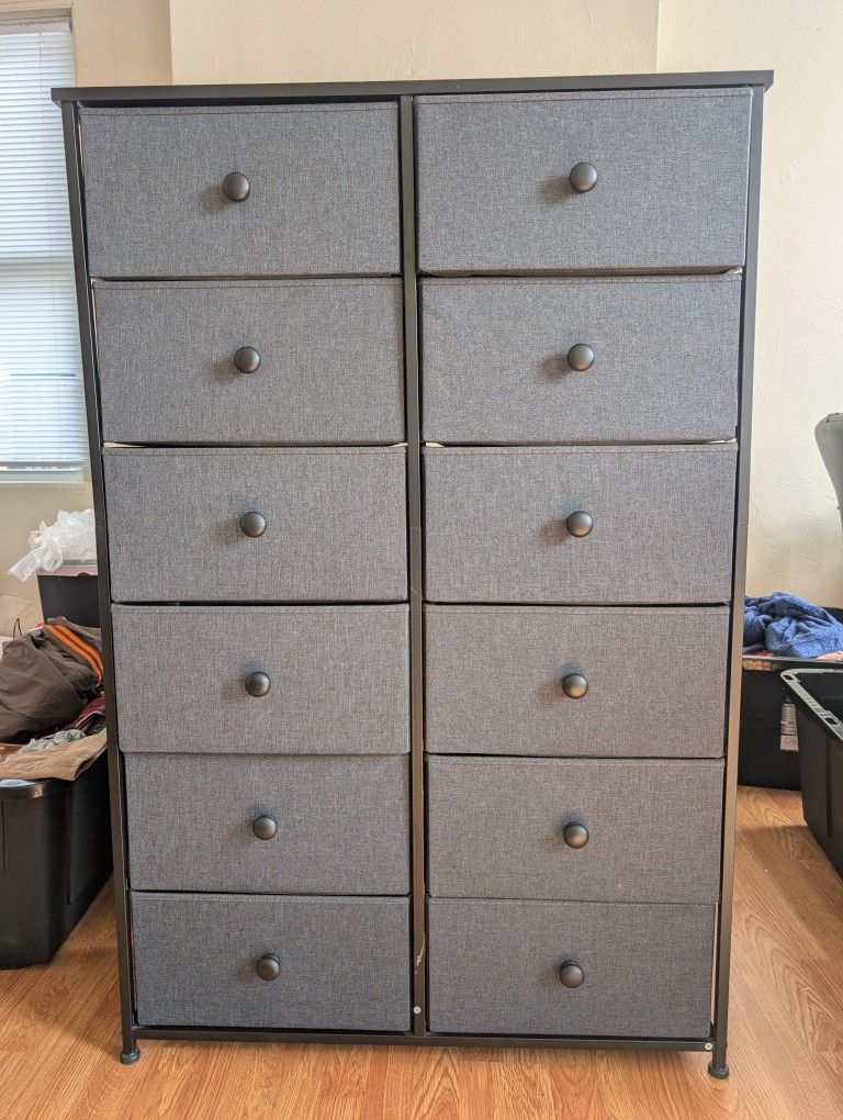 Dresser With 12 Drawers