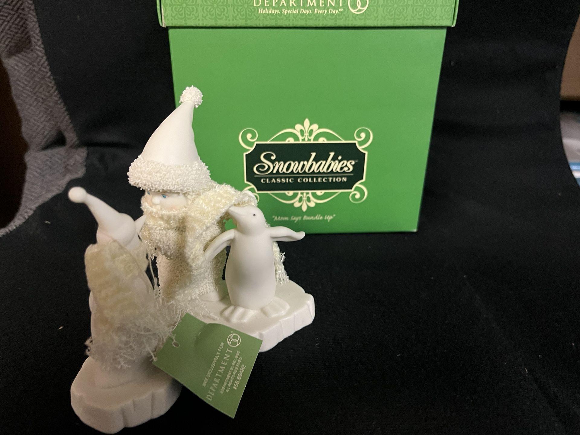 DEPT 56 2005 SNOWBABIES Classic Collection “Mommy say’s bundle up”