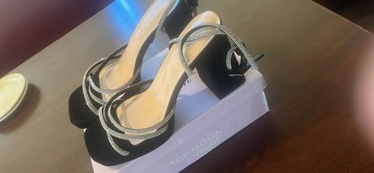Women's heels size 10