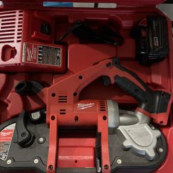 Milwaukee Cordless Bandsaw 