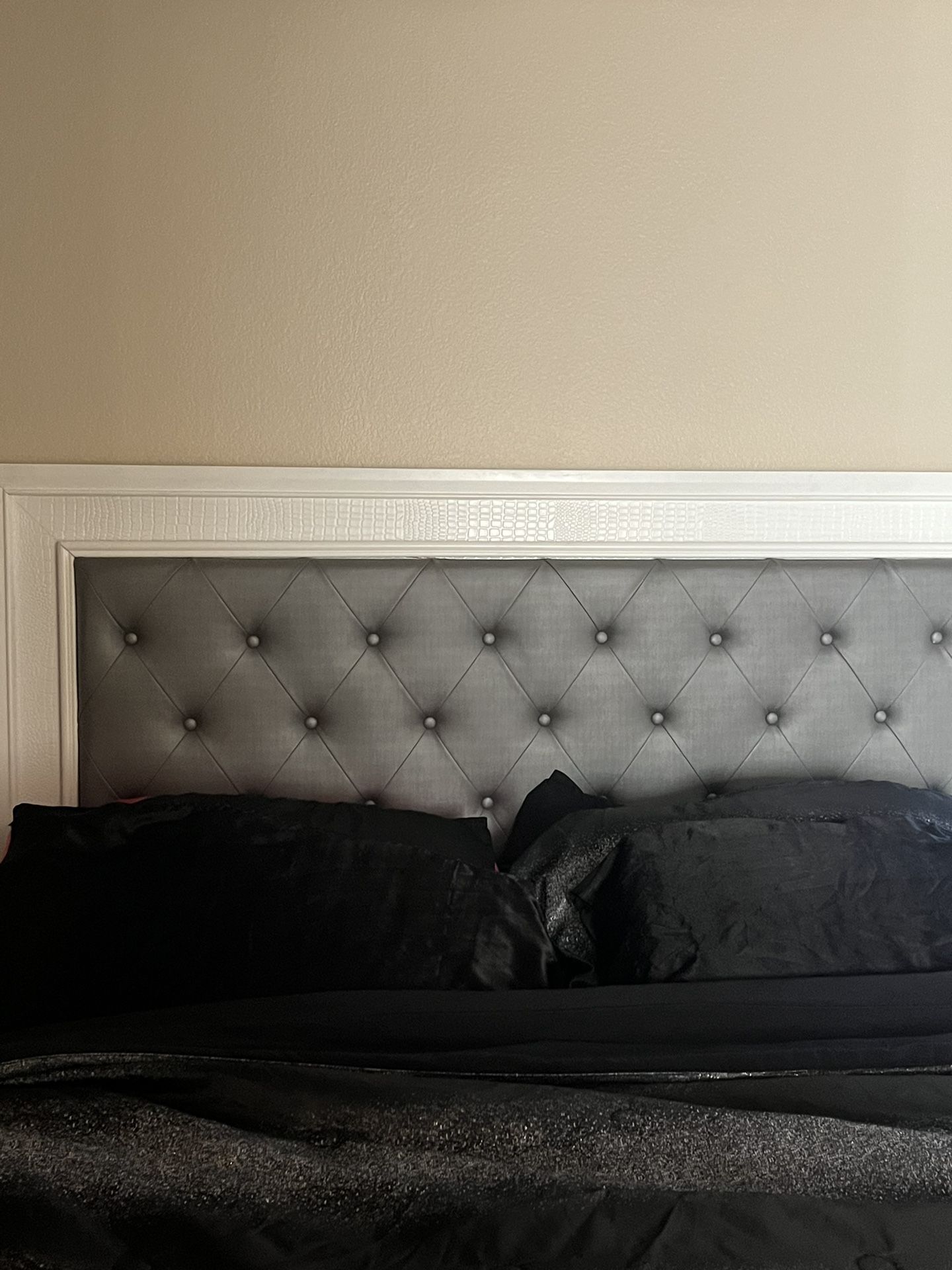 California King Bed frame W/ LED light Built In Headboard