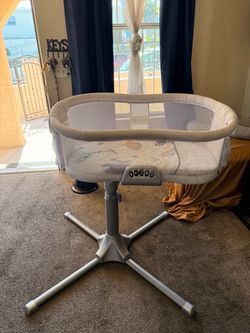 HALO Bassinest Swivel Sleeper