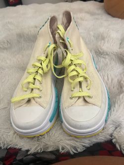 Converse Women size 10