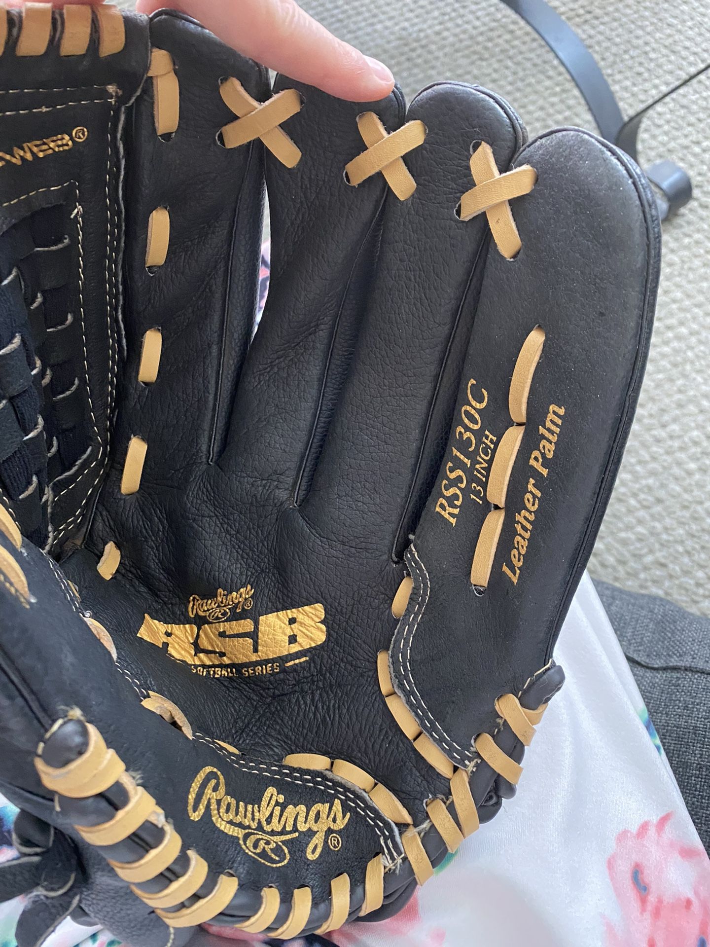 Rawlings baseball softball glove black