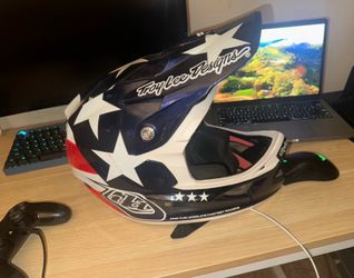 Troy Lee Designs SE4 Composite “Freedom” Full‑Face Helmet – $90 OBO