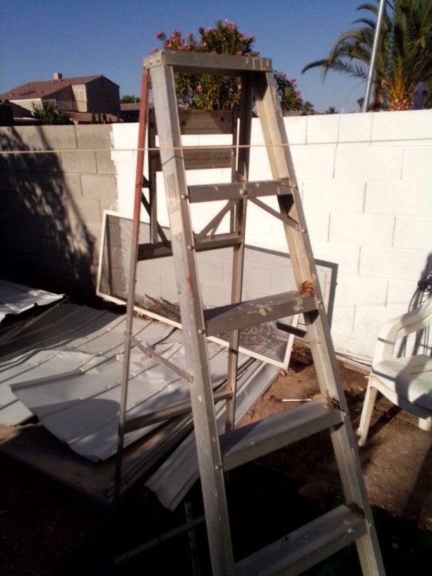 Aluminum Ladder