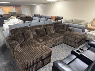 Seccionales Disponible () Sectionals in Stock