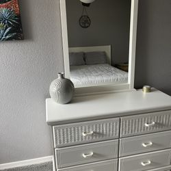 6 Drawer Dresser with Mirror