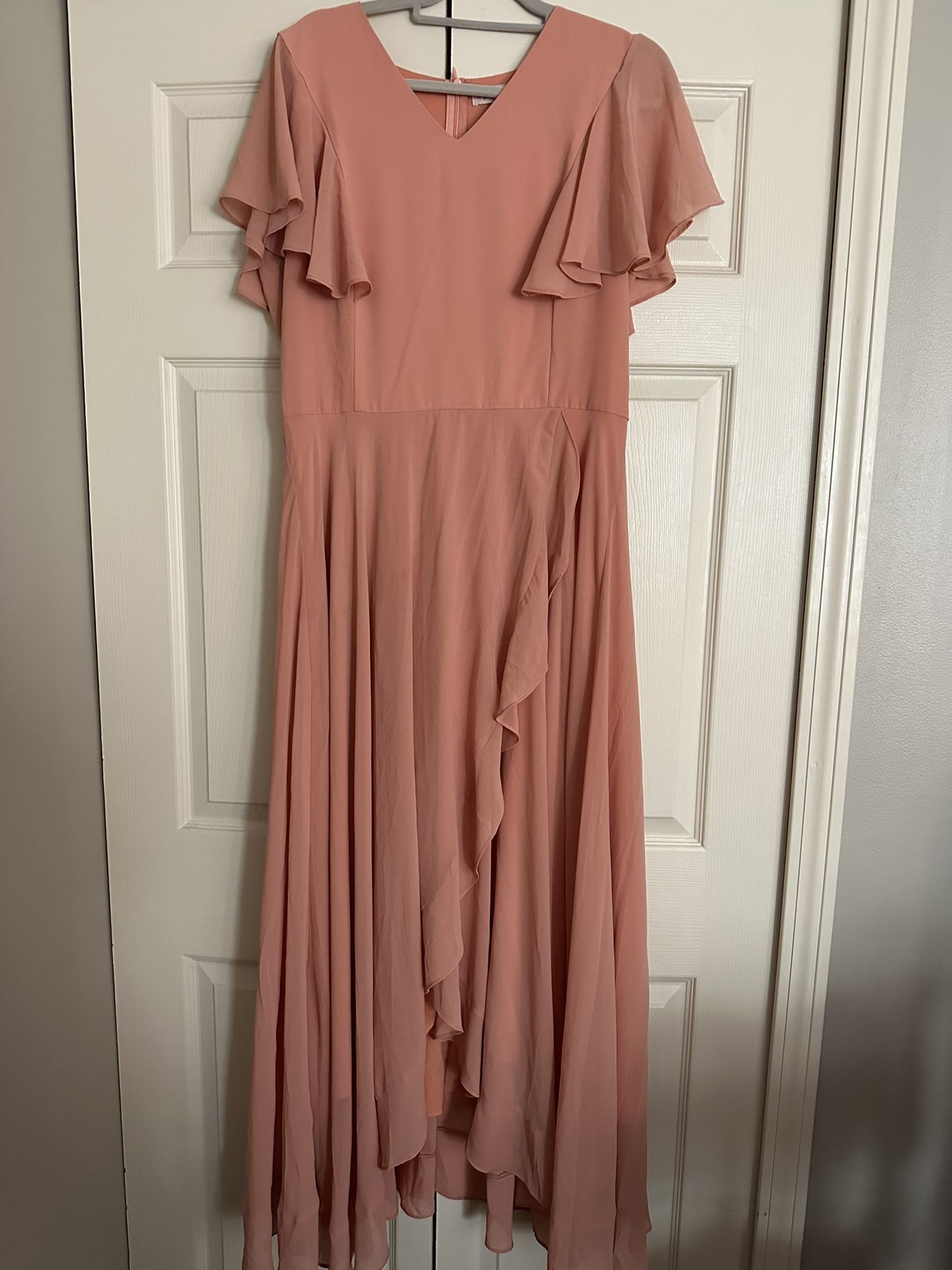 Ivy City Co. Callie dress in apricot—14 NEVER WORN