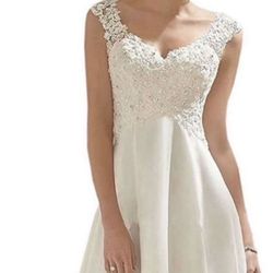 Brand new Wedding Dress beautiful ivory / Cream chiffon and lace with beadwork - size 6