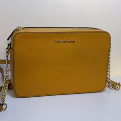 Michael Kors Crossbody
