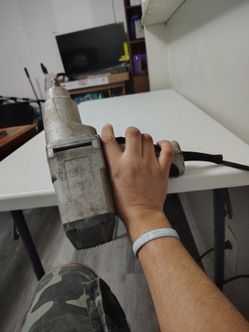 1/2" Pneumatic Air Impact Wrench (Used)