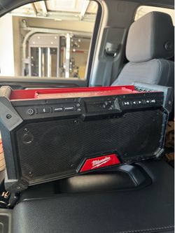 Milwaukee speaker