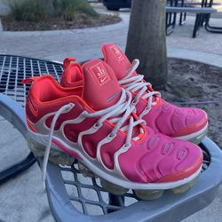 Women’s Vapormax Pink Trainers Size 9.5