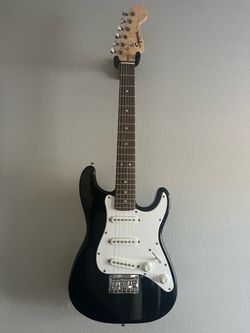 Squier Mini Stratocaster V2 Electric Guitar