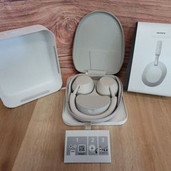 Sony WH-1000XM5-SILVER Wireless Over-Ear Noise Canceling Headphones