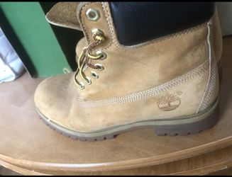 Timberland 6 inch Boots Size 8.5 for Sale in New York NY OfferUp