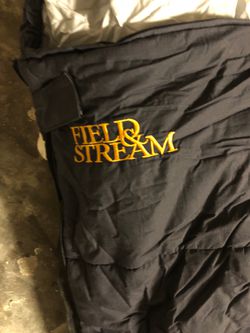 Field and Stream Sleeping Bag with Insulated Caring Bag