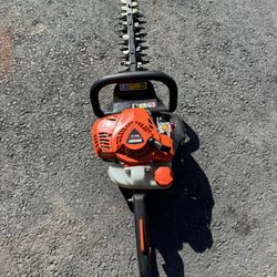 Like New Echo HC-2020 Hedge Trimmer 20” Works Like It Should. Must Pickup. Price Firm