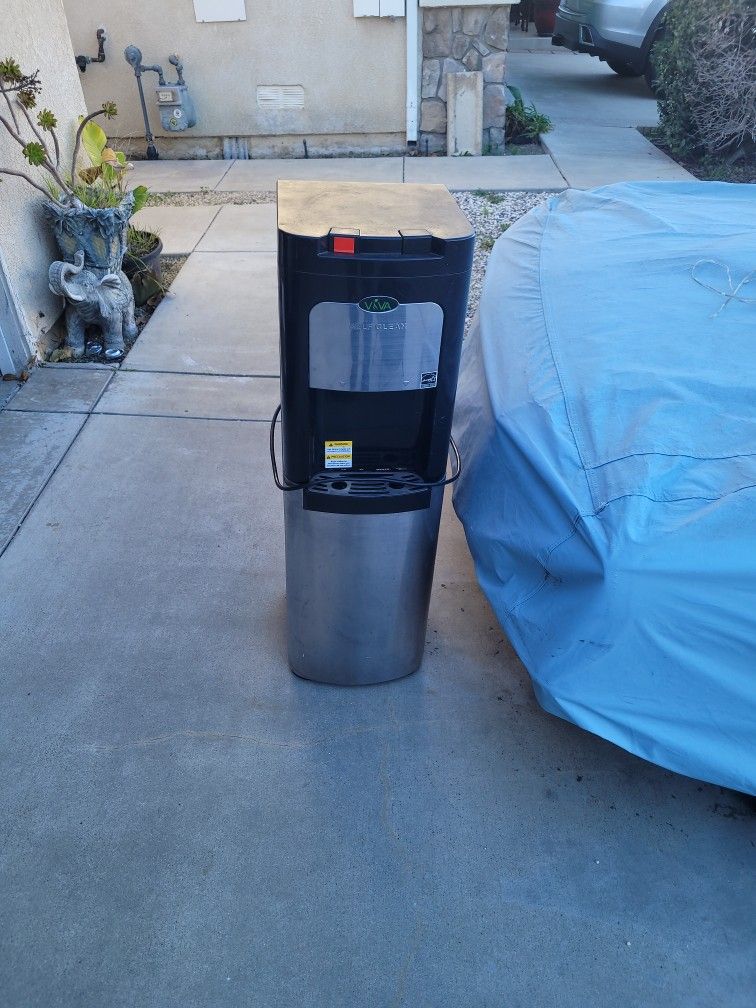 Water Dispenser