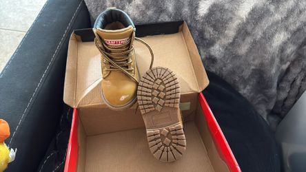 Toddler’s Craftsman Boots Size 8