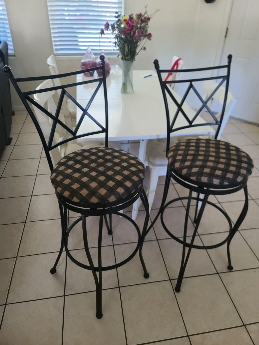 Swivel Bar Stools