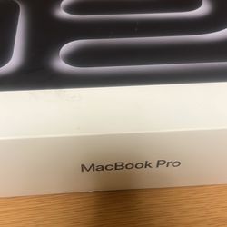 New MacBook Pro 14-inch 128GB/8TB