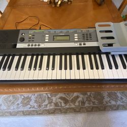 Yamaha Keyboard Piano 