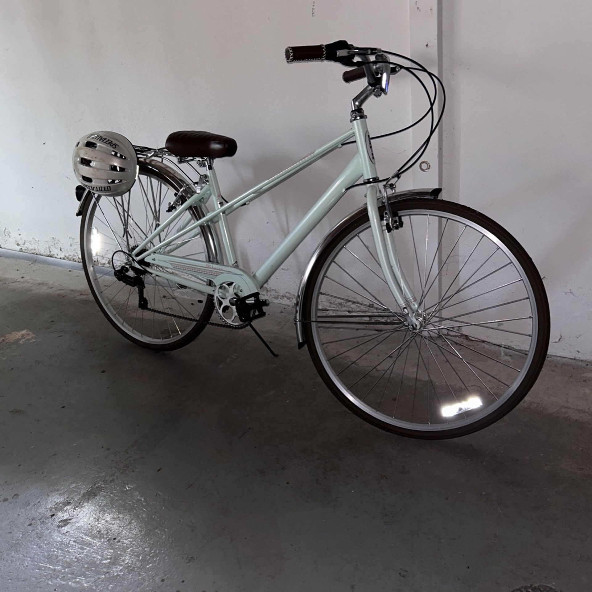 looking to get rid of my cute schwinn bike