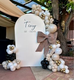 Balloon garland