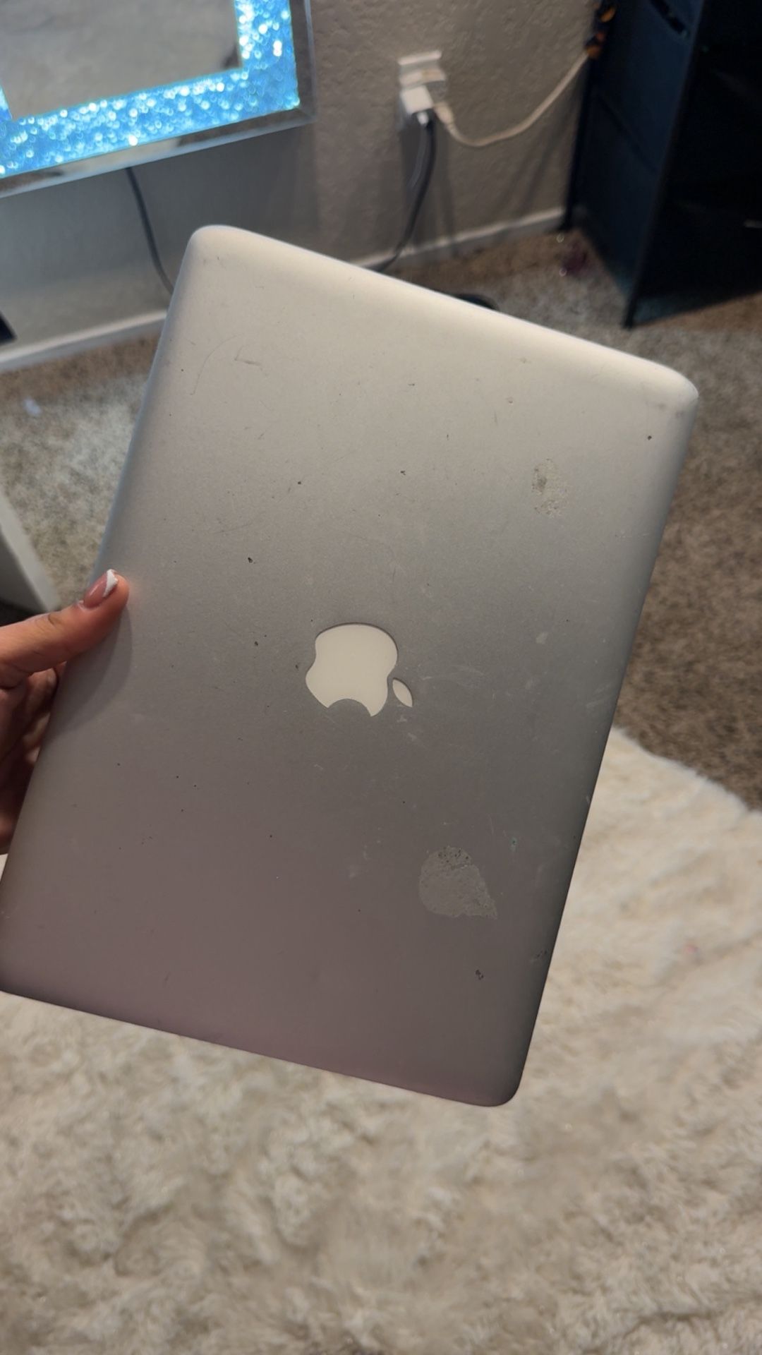 Mac Book
