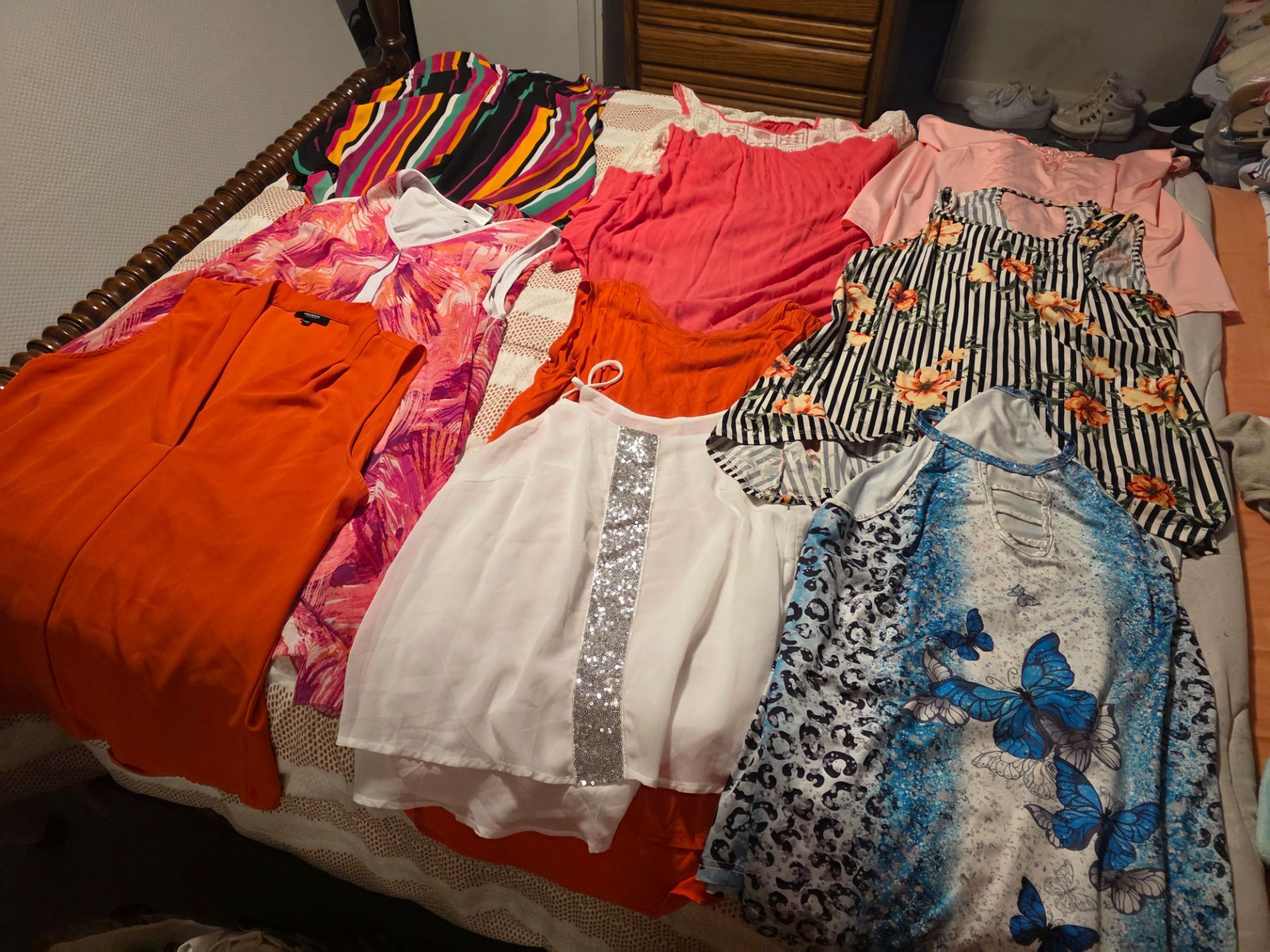 Lots of different colors sizes Large and extra large...most summer blouses