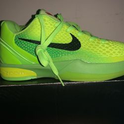 Nike Kobe Grinch 