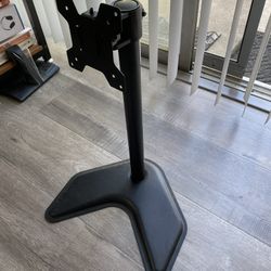 13-32” Monitor Stand